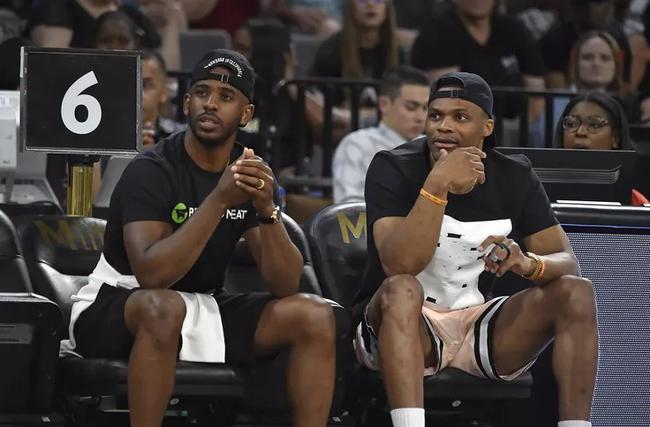 罗马诺：巴萨向效力B队的肖恩-克鲁伊维特开出为期三年新合同（罗马诺：巴萨为B队球员肖恩-克鲁伊维特提供三年期新约）