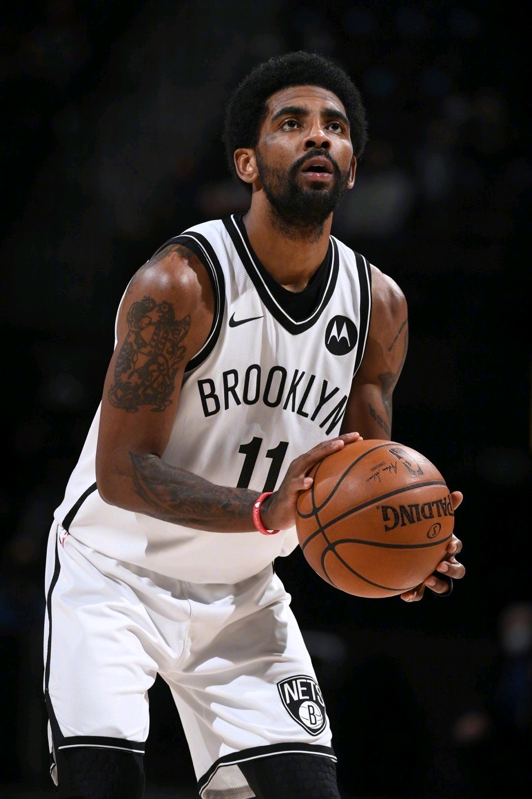 斯基拉：桑托斯在推进内马尔的续约，俱乐部有信心留下他（斯基拉：桑托斯正推动内马尔续约，俱乐部相信能留住他）