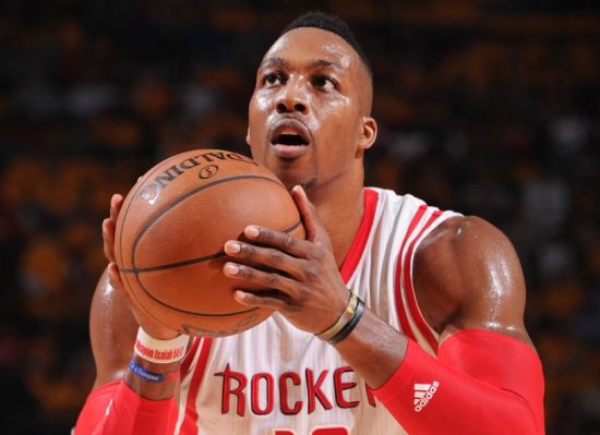 上海女排全锦赛夺冠 山东女排遗憾失利（上海女排捧得全锦赛冠军 山东女排抱憾落败）