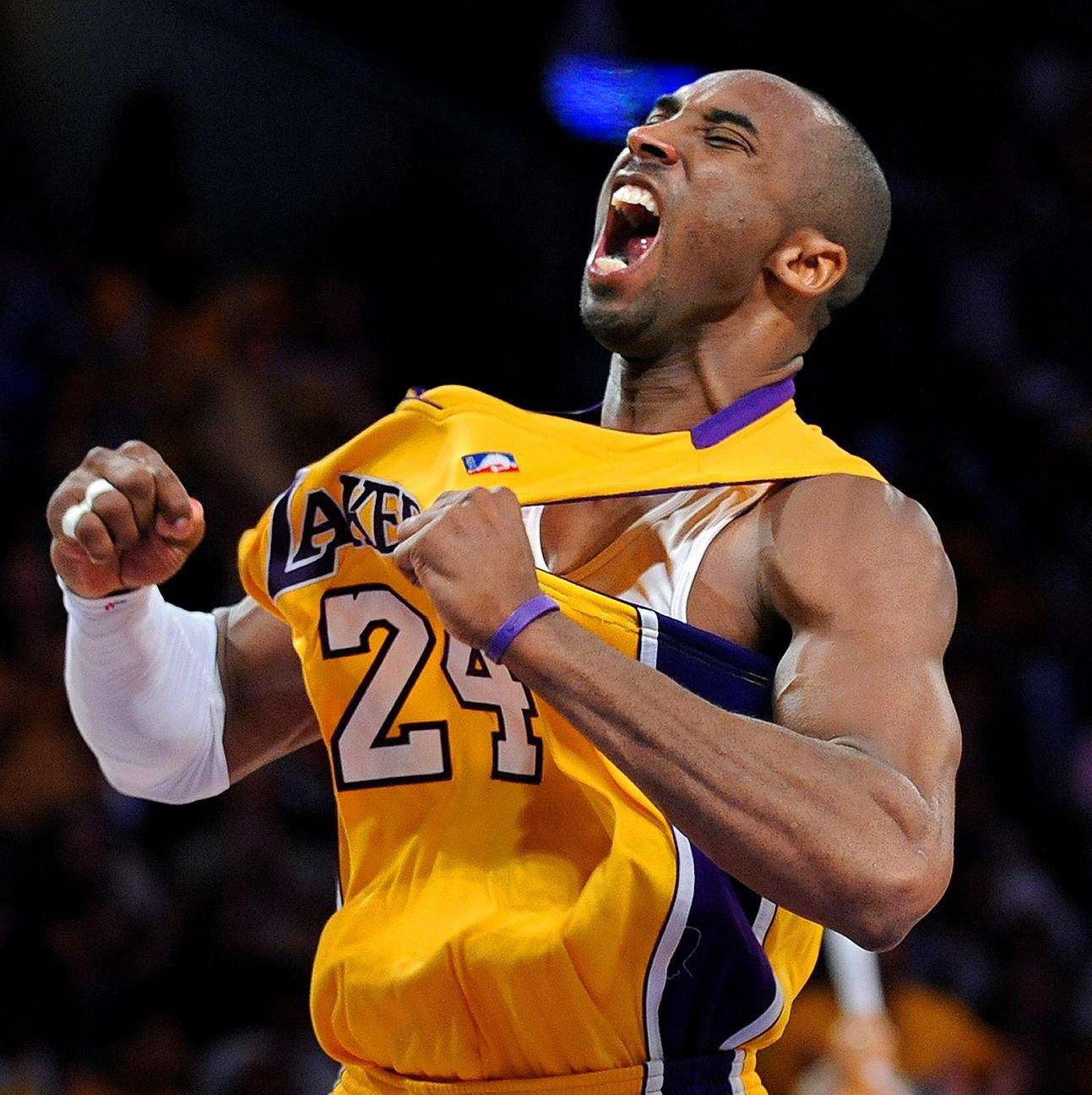 意媒：国米正在关注法兰克福的二号门将考阿-桑托斯（意媒：国际米兰有意法兰克福替补门将考阿·桑托斯）