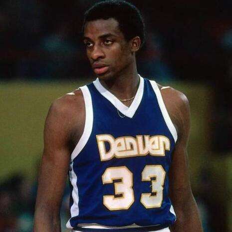 晚邮报：国米关注迈尼昂合同情况，考虑在明年夏天将其引进（晚邮报：国米密切关注迈尼昂合同动向，或于明夏出手引进）