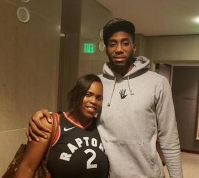 他是从谷底往上爬的那种人（他是那种从低谷逆袭的人）