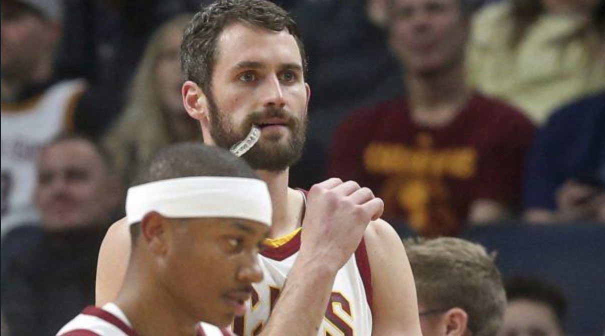 巴萨梅西关键助攻助力进球（梅西妙传助巴萨破门）